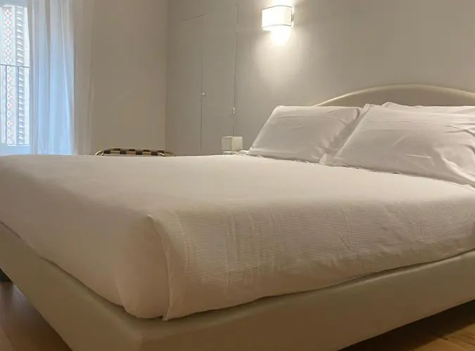 Santantonio Suite, Porta Susa Апартаменты *